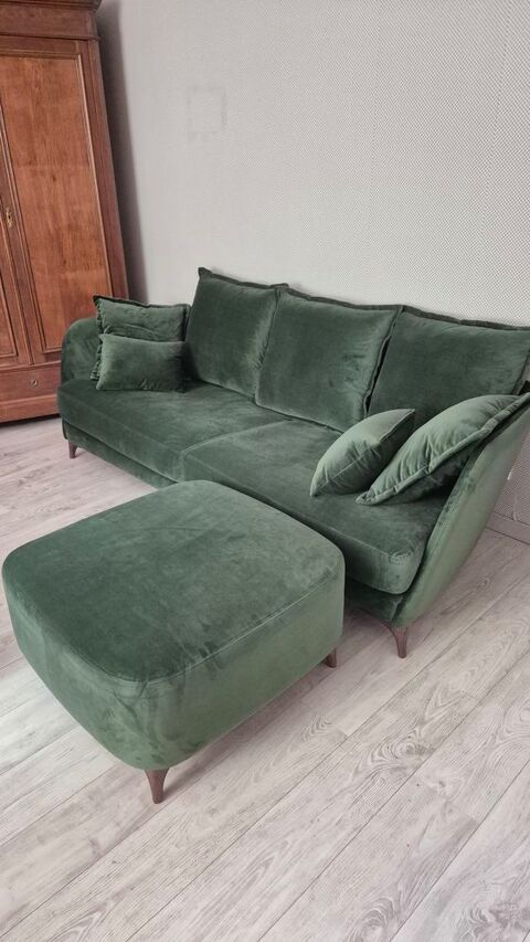 Canapé FAMA modèle Nadine - Vert velours - NEUF 2000 Saint-Privat-la-Montagne (57)