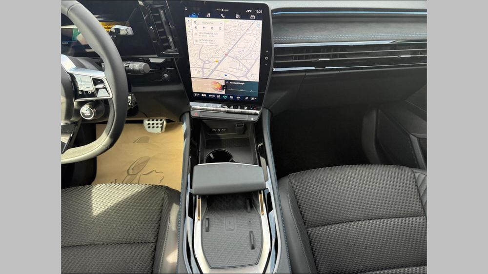Espace full hybrid E-Tech 200 ch 7pl Esprit Alpine 2026 occasion 91310 Montlh&eacute;ry