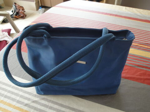 sac  bleu à anses 5 Meyzieu (69)