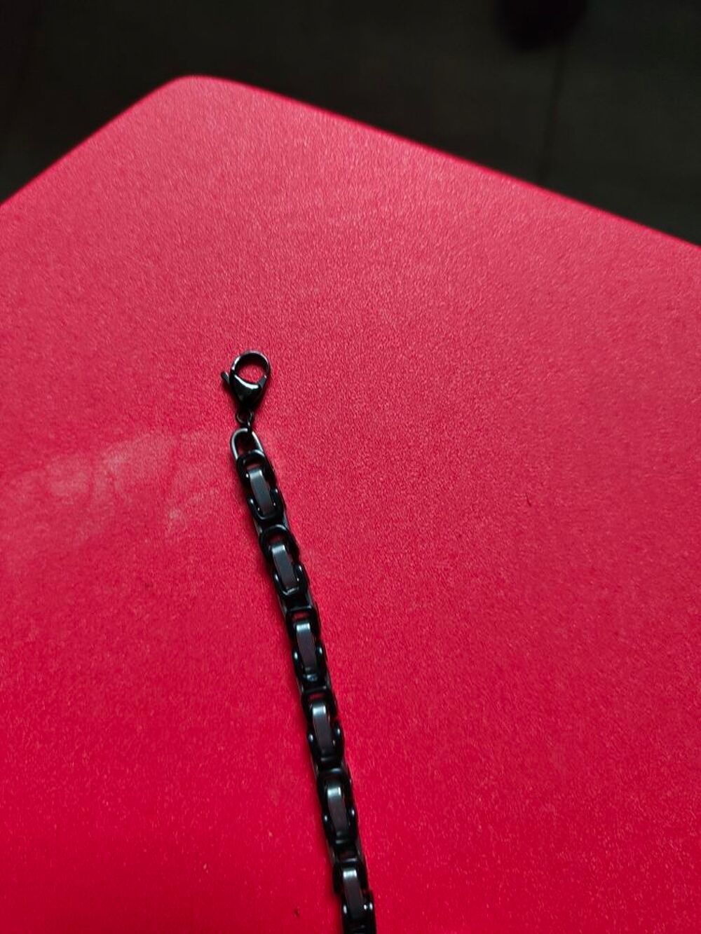 Cha&icirc;ne acier inoxydable et noir neuf Bijoux et montres