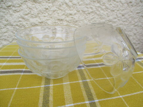 
Lot 4 Coupelles Publicitaires  TOTAL  : Fabrication France 6 La Fert�-Alais (91)