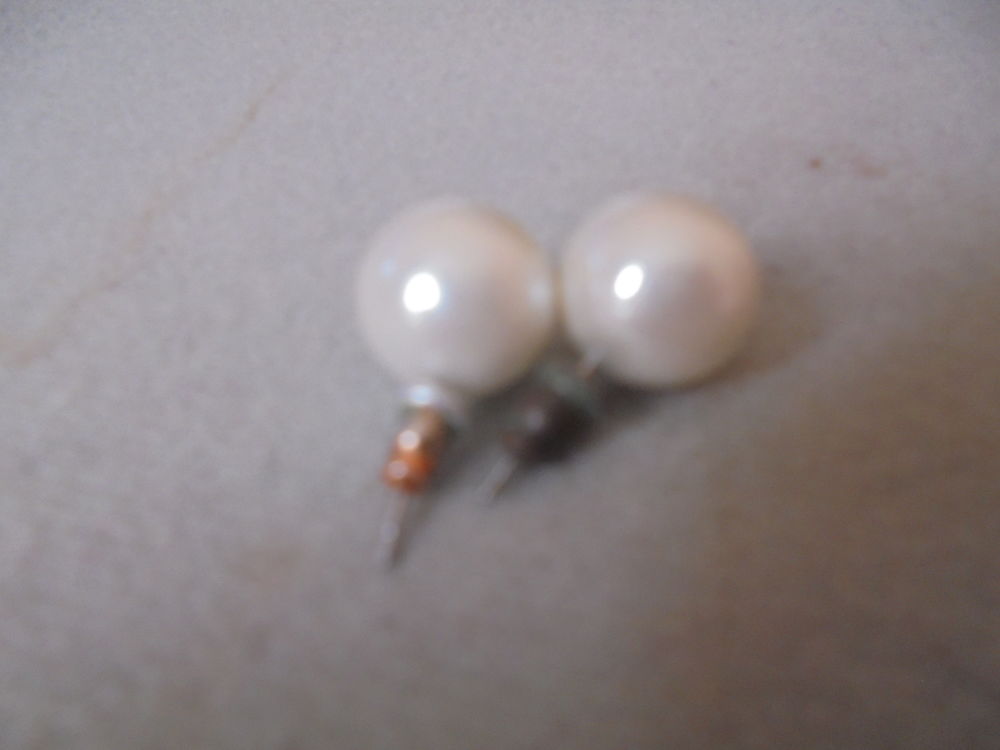 boucles d'oreilles, perles blanches Bijoux et montres