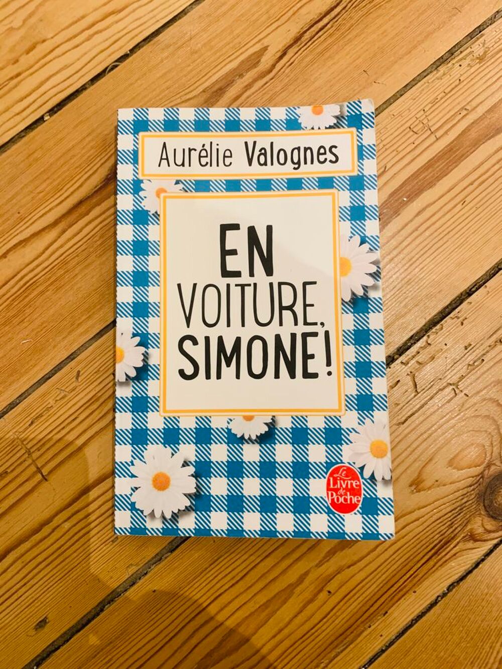 En voiture Simone - Aur&eacute;lie Valognes Livres et BD
