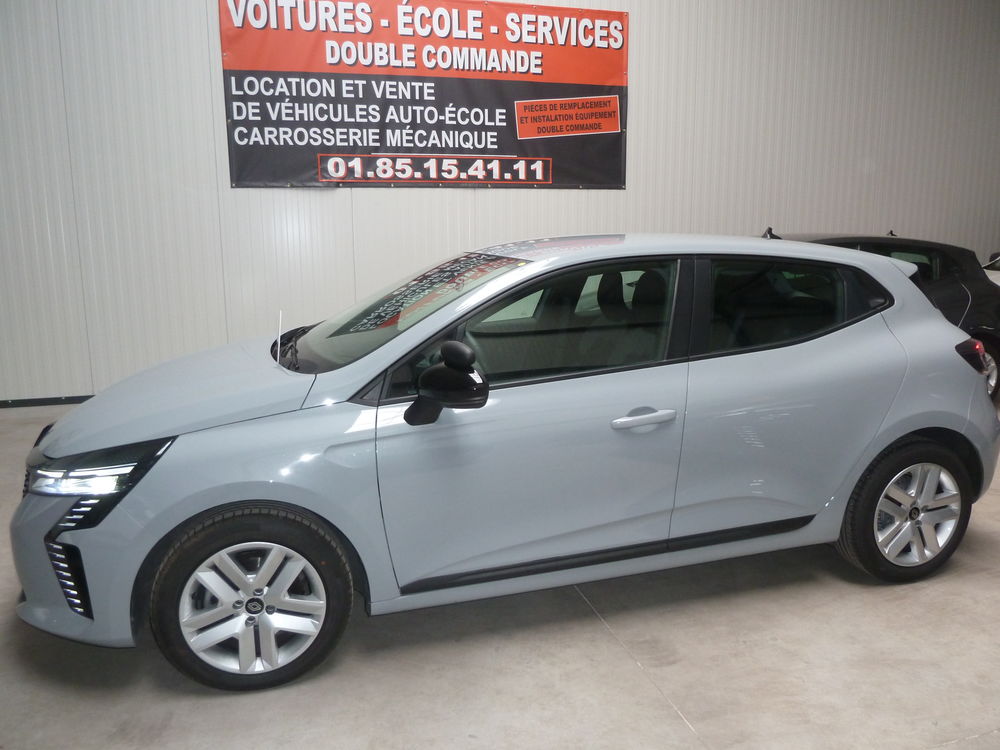 Clio V Clio E-Tech full hybrid 145 GSR2 Evolution 2025 occasion 95300 Ennery