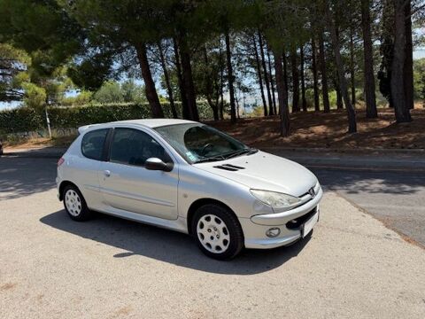 Annonce voiture Peugeot 206 3500 €