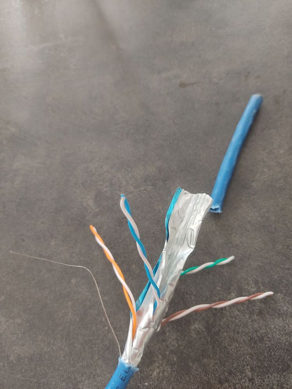 Chutes cables ethernet cat6A Bricolage