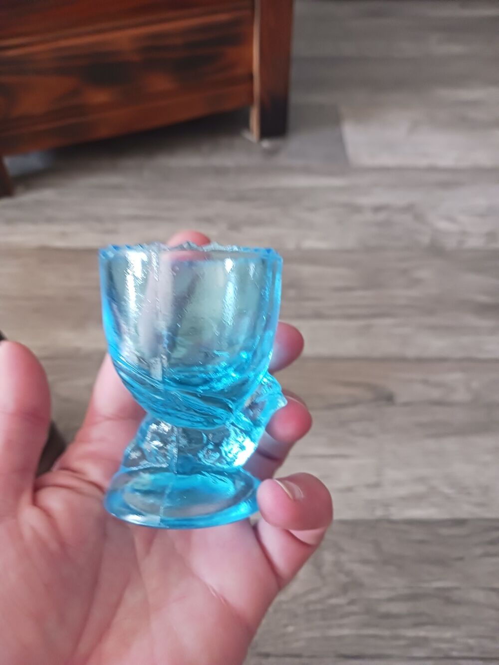coquetier bleu transparent - Collection ou usage quotidien 