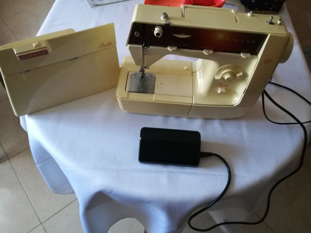 machine &agrave; coudre SINGER en parfait &eacute;tat de fonctionnement Electroménager