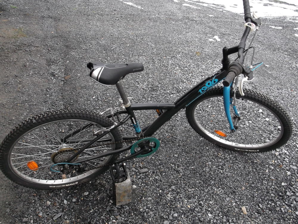 V T T 24" Vélos