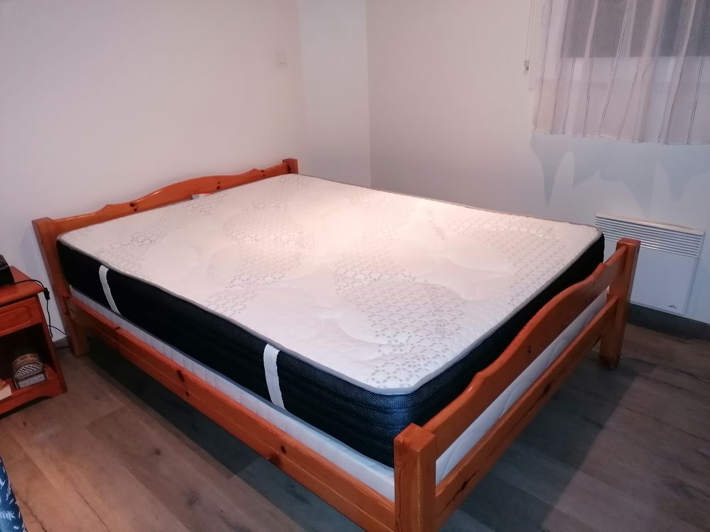 Matelas mousse avec sommier tapissier ensemble neuf Meubles