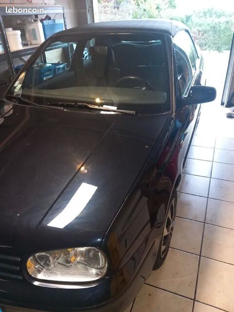 Volkswagen Golf Cabriolet 1.6i 1999 occasion Saint-Martin-la-Plaine 42800