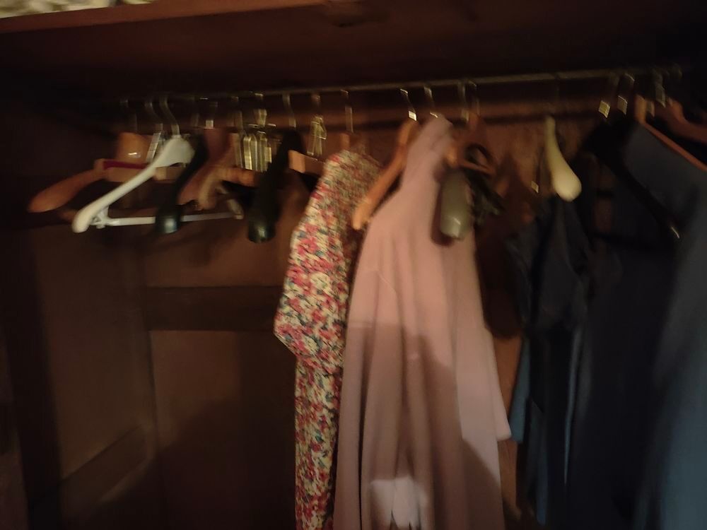 Garde de robe avec penderie Meubles