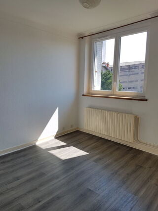  Appartement à louer 1 pièce 29 m²