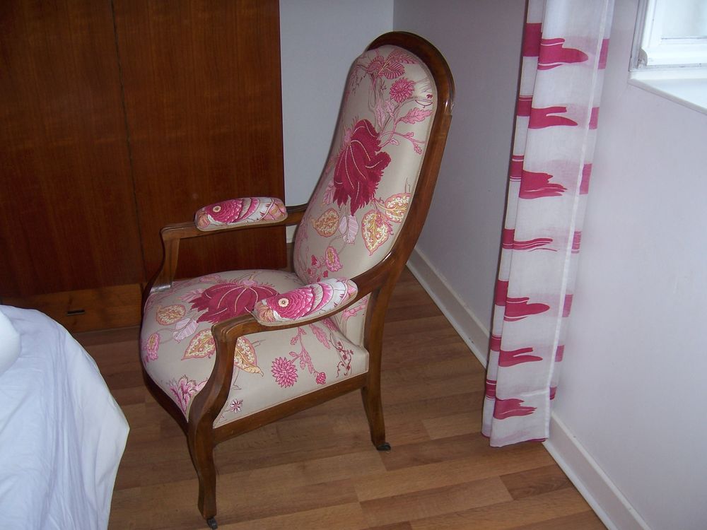 fauteuil style Voltaire
Meubles