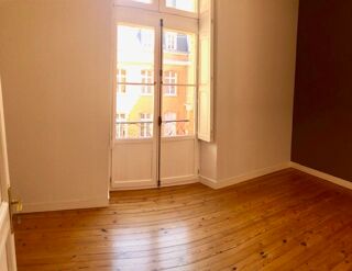  Appartement à louer 4 pièces 94 m²