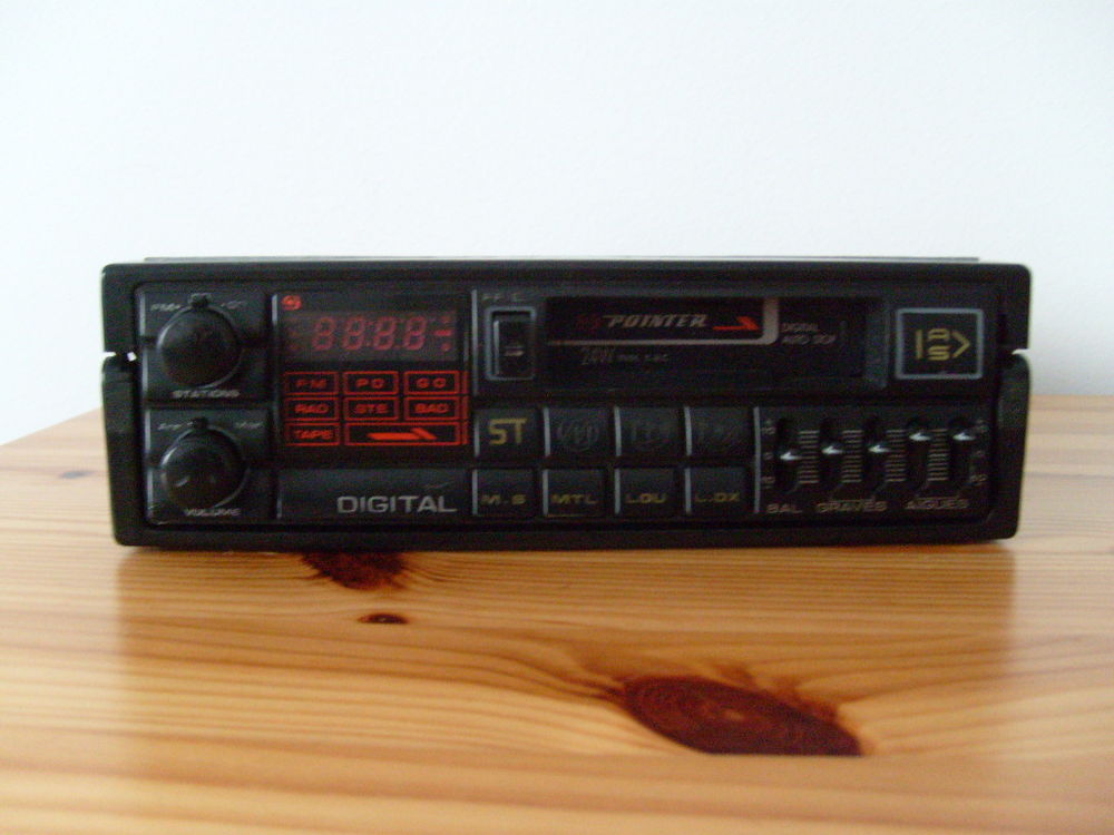 Ancien autoradio Pointer Audio et hifi