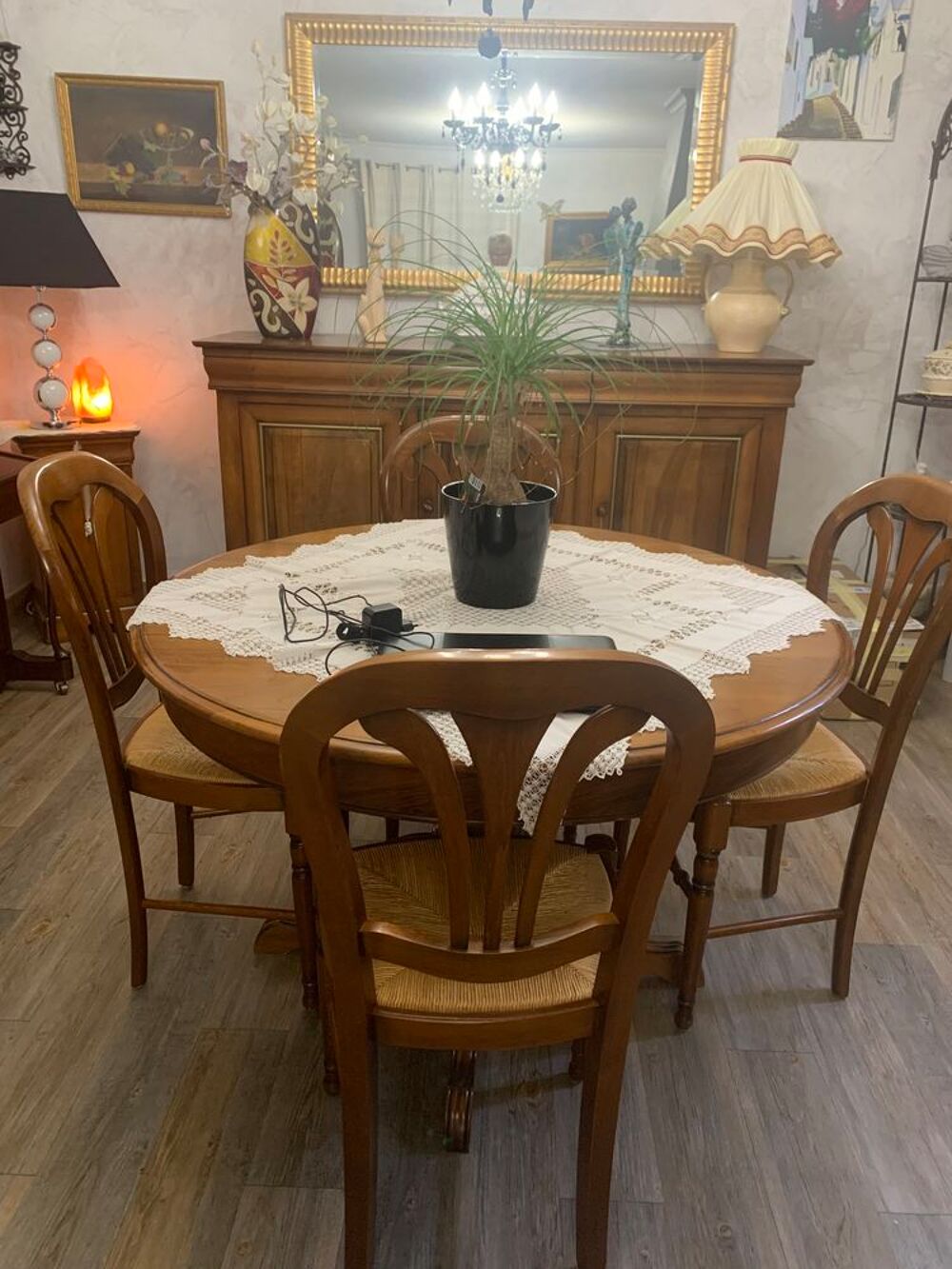 salle &agrave; manger compl&egrave;te noyer de France Meubles