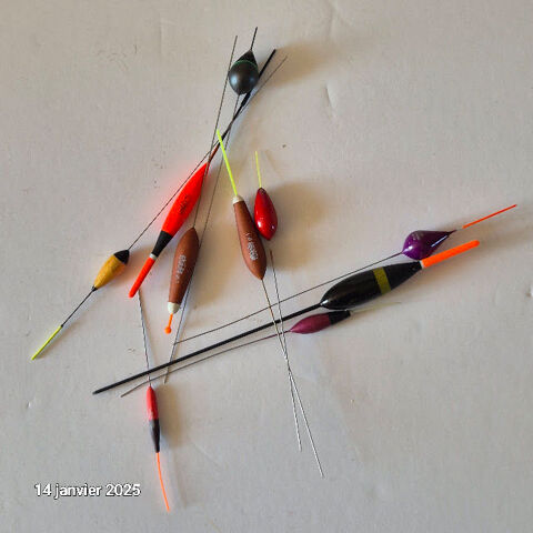 Lot de 10 flotteurs pour la friture, la p�che aux  poissons 14 Saumur (49)