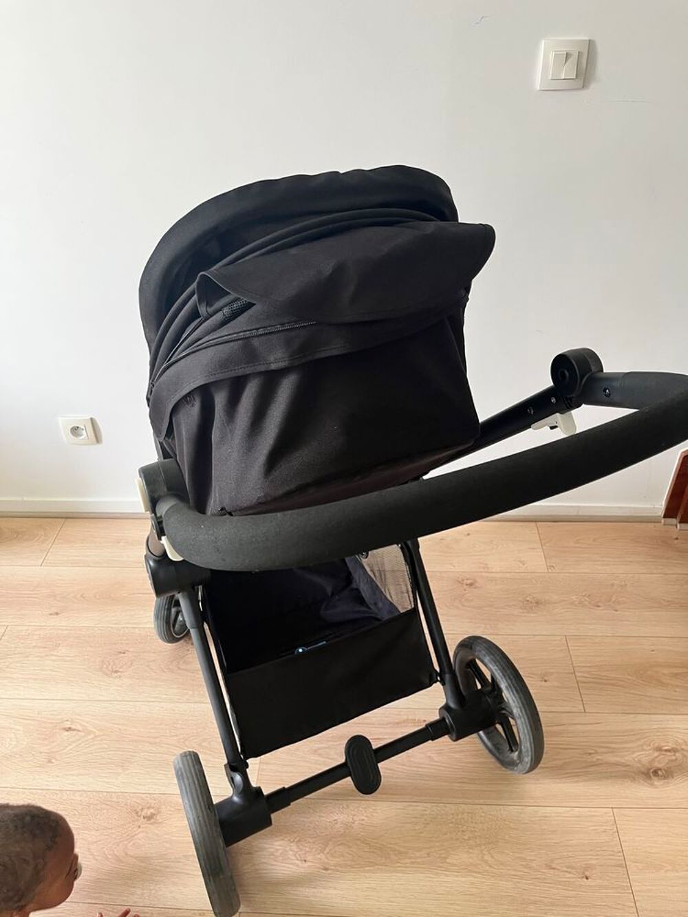 Poussette Trio Cybex Eos 2-en-1 + Cosy Cloud G i-Size €" Noir €" Bon &eacute;tat Mobilier enfants