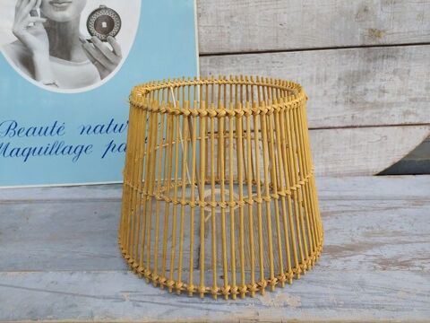 Abat-Jour Lampe Suspension Rotin Ajouré Vintage 
0 Loches (37)