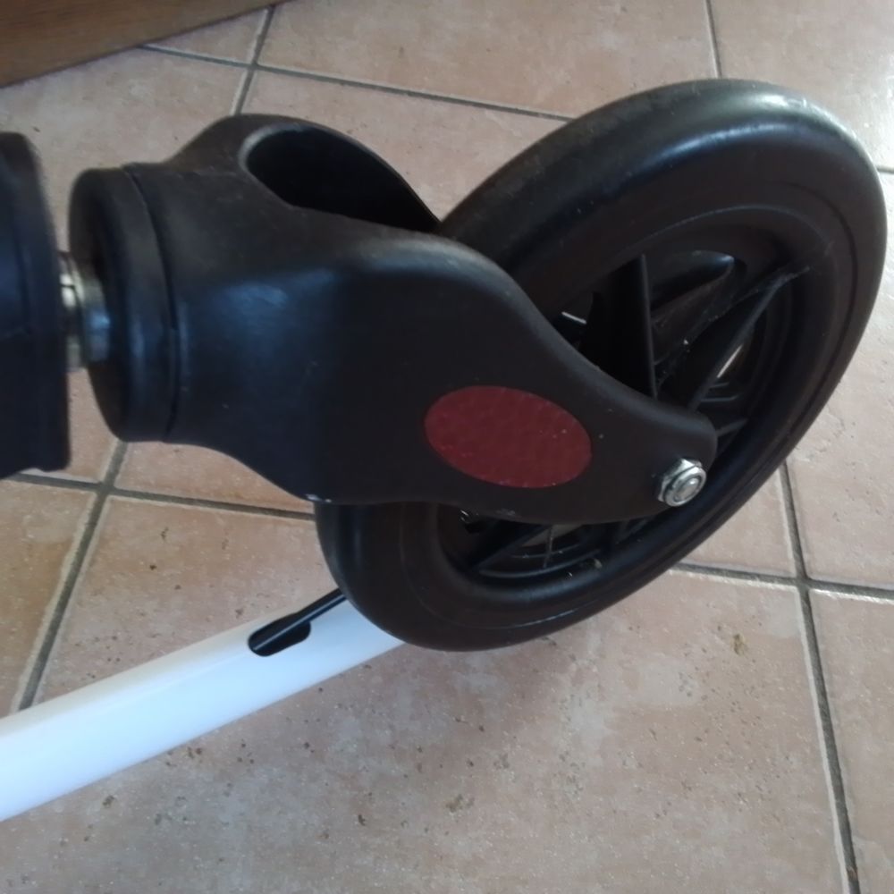 D&eacute;ambulteur Caddy Joli et Pratique. Vélos