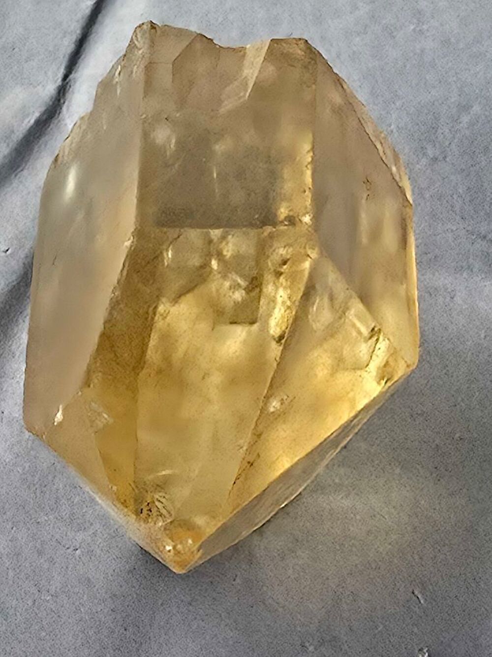 V&eacute;ritable Pierre Citrine Brute du Congo 20g-Cristal de Collection 