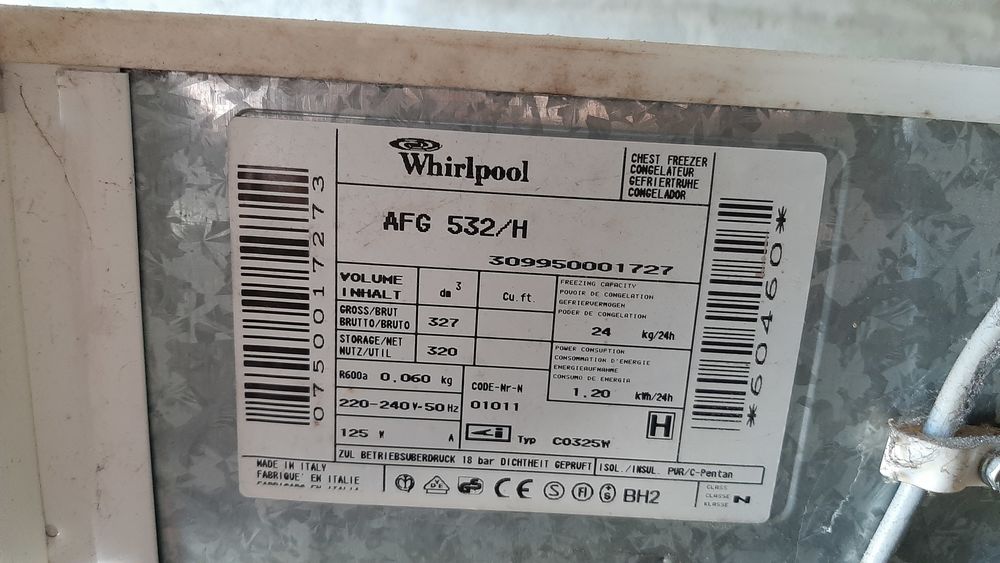 Cong&eacute;lateur coffre Whirlpool AFG 532/H - 320 L - id&eacute;al pi&egrave;ce Electroménager