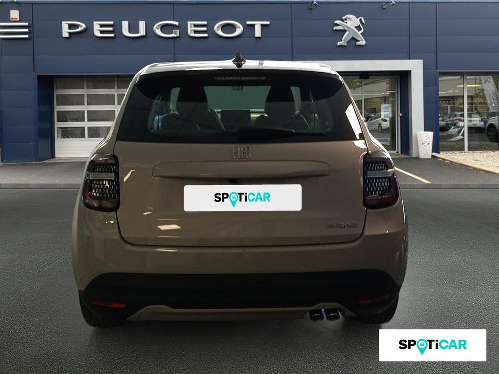 Fiat 600 T-Gen 3 1.2 Hybrid 145ch eDCT6 Pop 2025 occasion 46000 Cahors