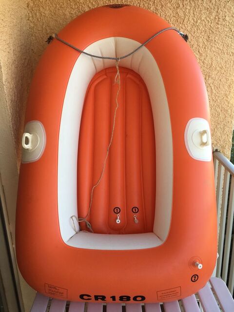 Bateau pneumatique avec rames 30 Fontenay-en-Parisis (95)