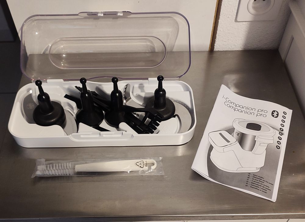 Robot cuiseur multifonction Companion avec Balance int&eacute;gr&eacute;e Electroménager