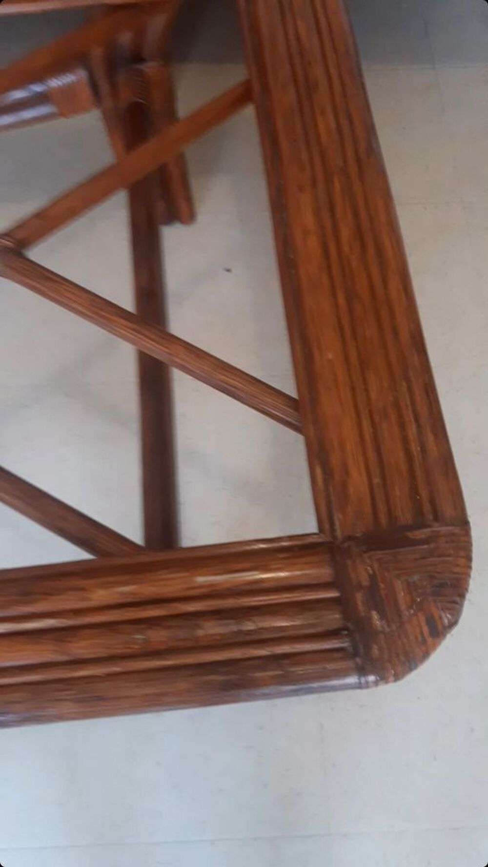 buffer,table a manger ,salon avec table ,2 matelas Meubles