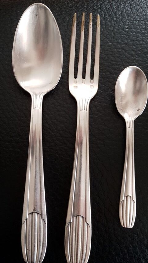 Couverts en m�tal argent� pour enfant 20 Marignane (13)