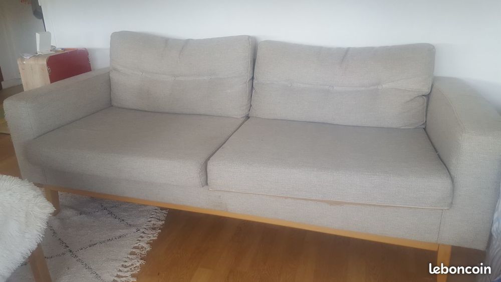 de deux canap&eacute;s et une banquette ! Meubles