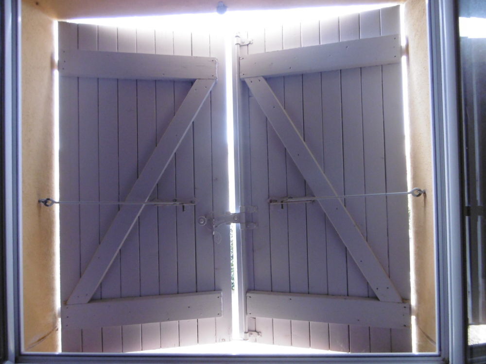 VOLETS BOIS 2 VANTAUX Bricolage