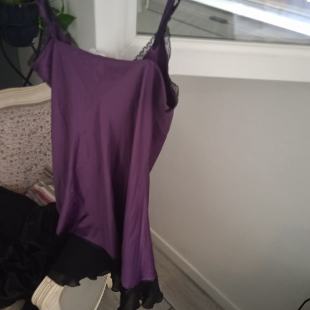 nuisette Etam 100% polyester T 42 violette et noire Vêtements