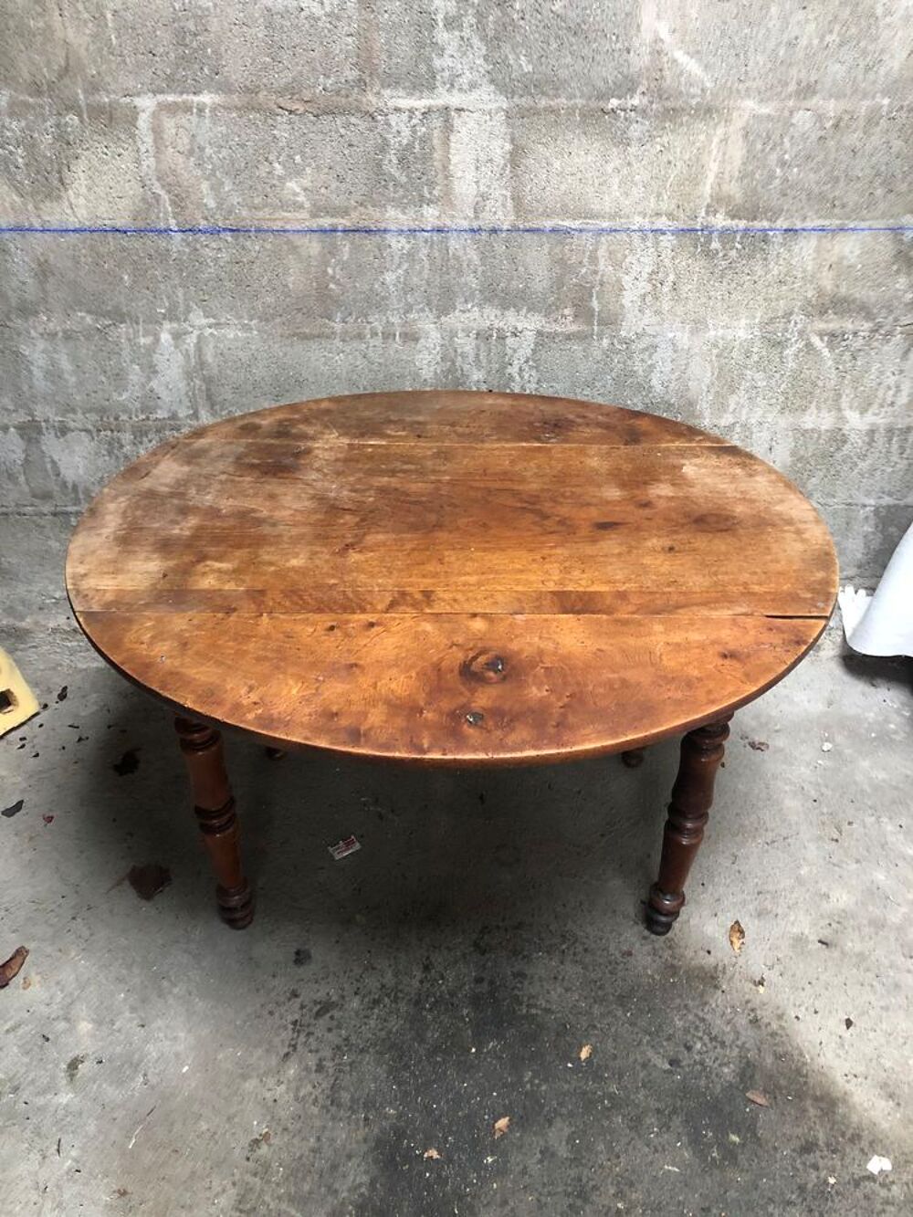 Table ronde en bois Meubles