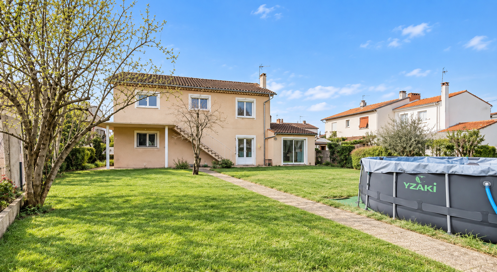Vente Maison Maladrerie. Maison 173 m² - 6 espaces nuit - garage 47 m² Albi