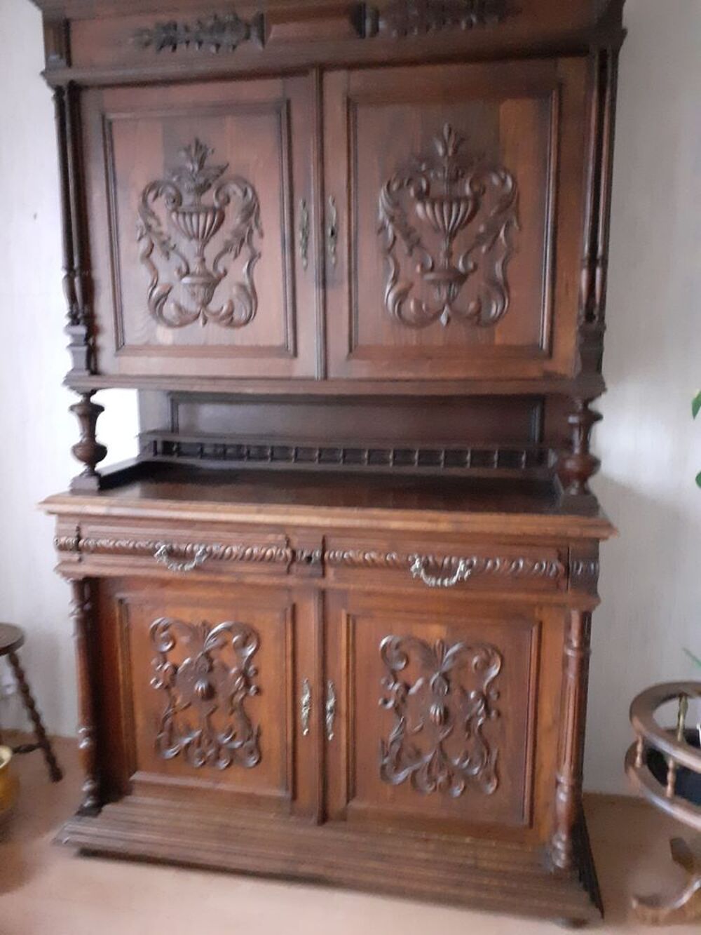 Buffet bois ancien (200 ans) Meubles