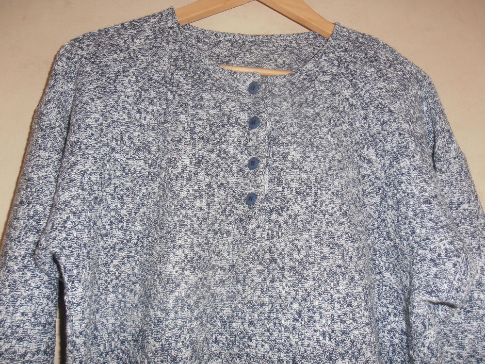 Joli pull d'&eacute;t&eacute; (82) Vêtements