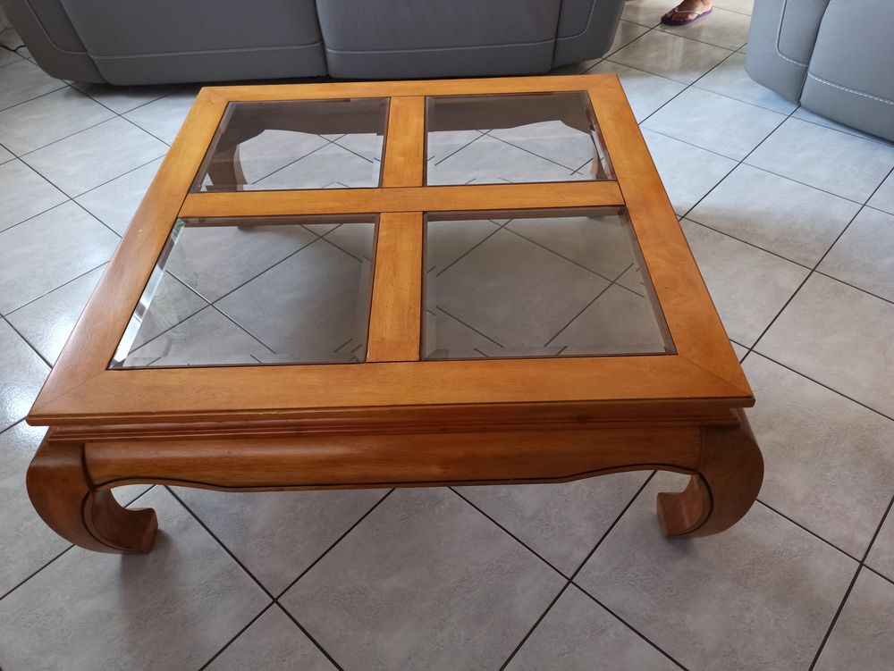 Table de salon en merisier Meubles