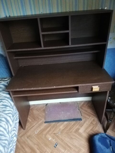Bureau colier 30 Saint-Genis-Laval (69)