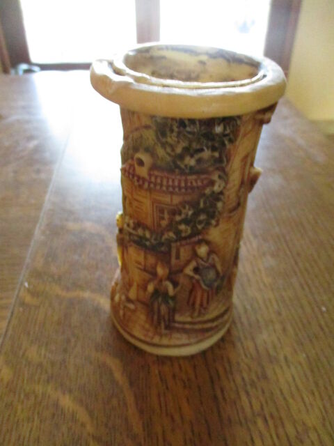 tr�s jolie bougie avec personnages et ch�teau - 14 x 7,5 cm 0 M�rignies (59)