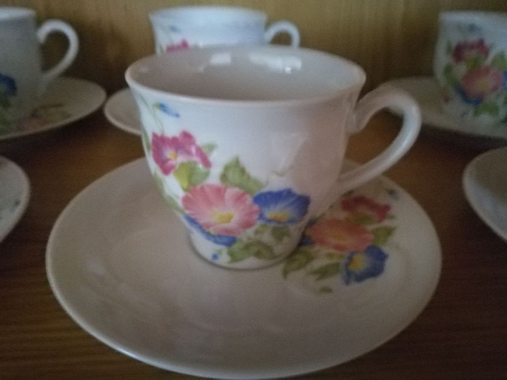 LOT DE 6 TASSES A CAFE + SOUS TASSE PORCELAINE DE FRANCE Décoration