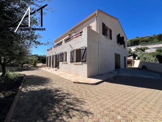  Maison  vendre 8 pices 190 m