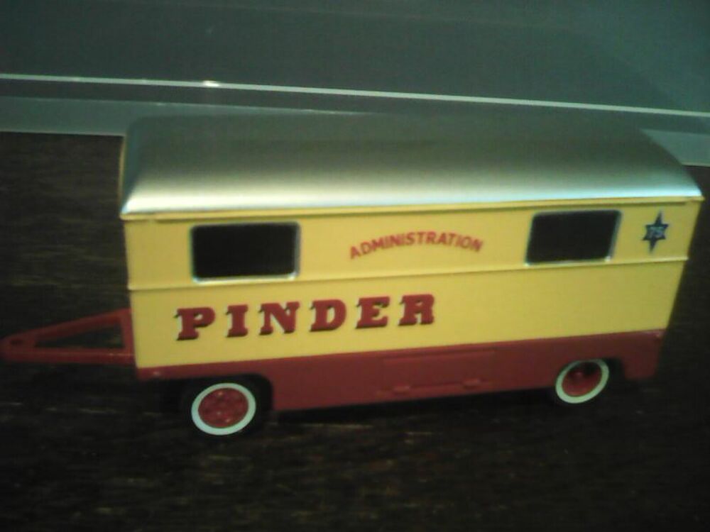 Remorque Pinder Administration 1/64 