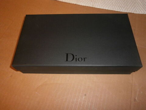 Boite noire DIOR avec fermeture  rabat aimant 15 Wolxheim (67)