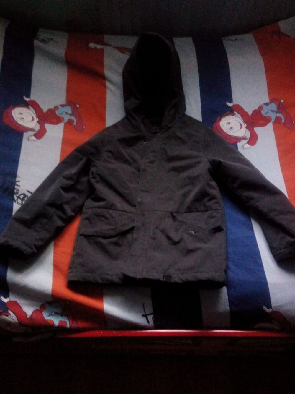 un blouson a capuche gar&ccedil;on &acirc;g&eacute; 8 ans Vêtements enfants