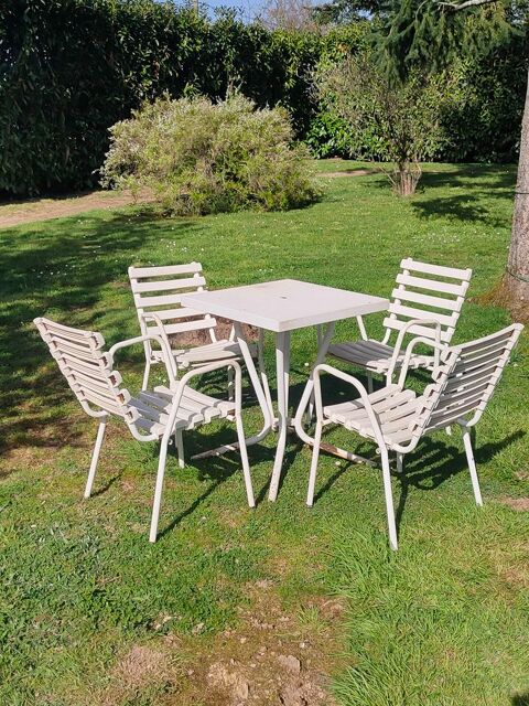 Salon de jardin 120 Avermes (03)