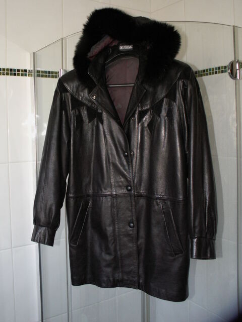 pantalon et veste trois quart en cuir noir 90 Savigny-sur-Orge (91)