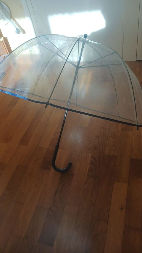 Parapluie transparent cloche à 5€ 5 Servas (01)